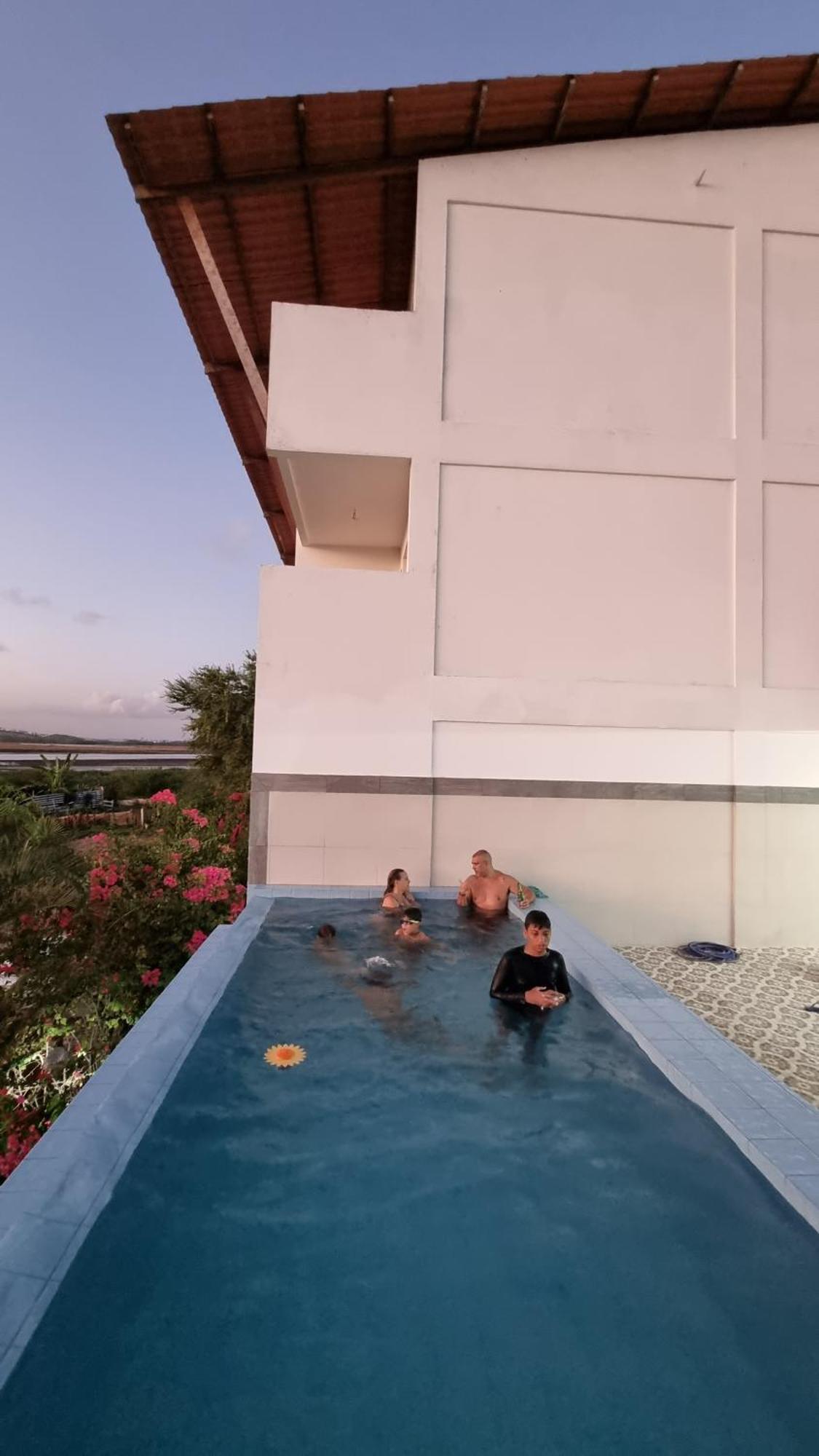 Готель Solar Teixeira Flats Порту-ді-Галіняс Екстер'єр фото